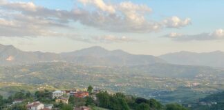 Montefusco. A spasso tra la storia circondato da silenzio e solitudine